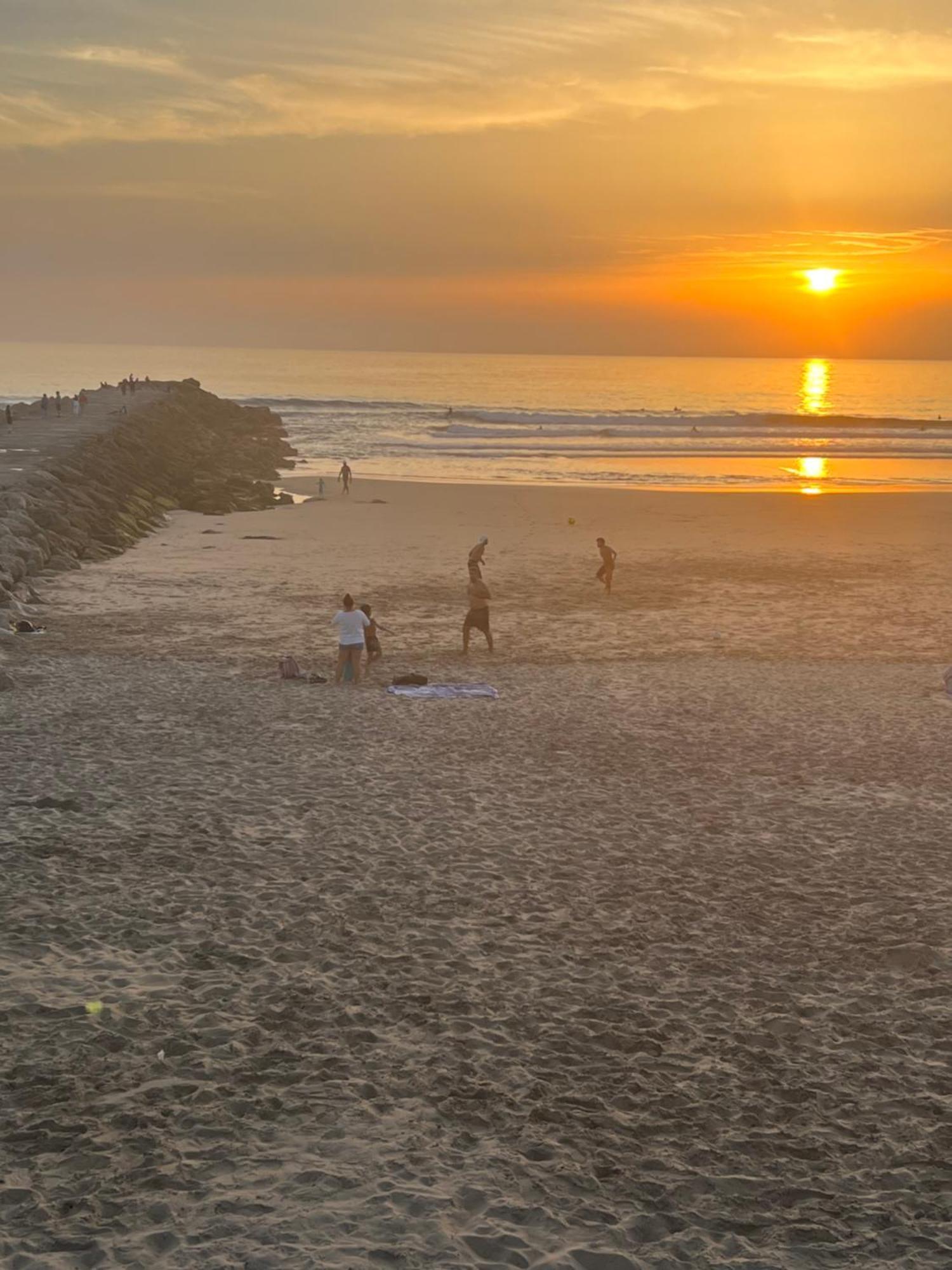 Apartamento Para Ferias 2 Minutos Da Praia コスタ・ダ・カパリカ エクステリア 写真